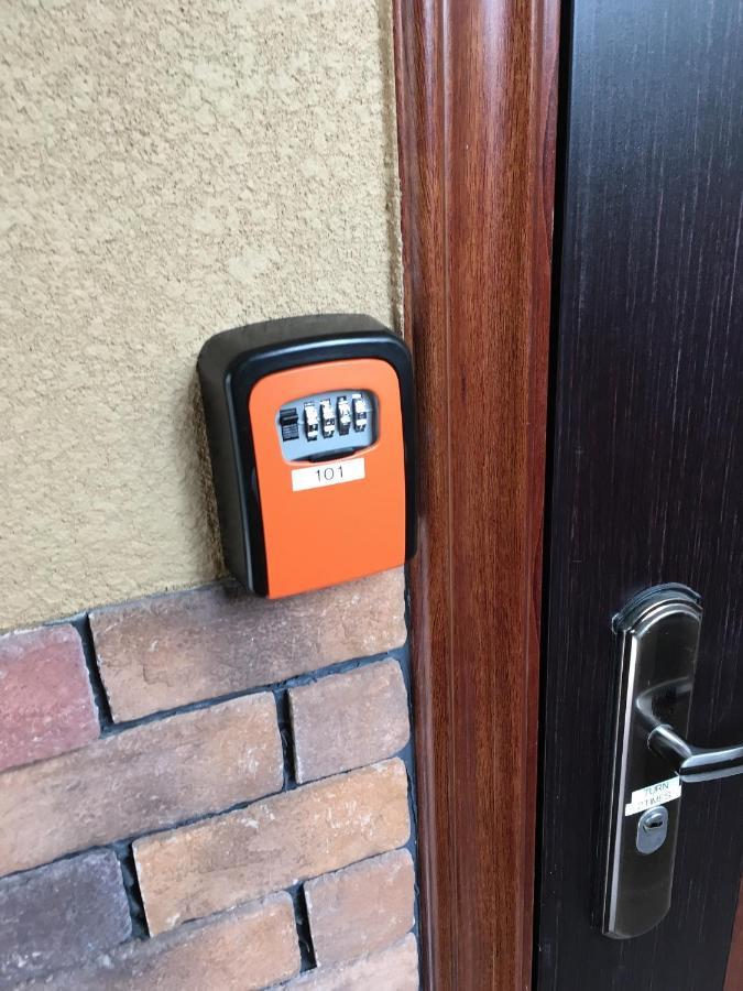 玉出205 Wifi付 玉出駅から徒歩2分 地下鉄難波迄8分 Apartment Osaka Luaran gambar